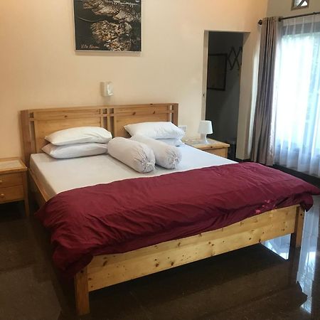 Villa Naumi Bandung Bagian luar foto