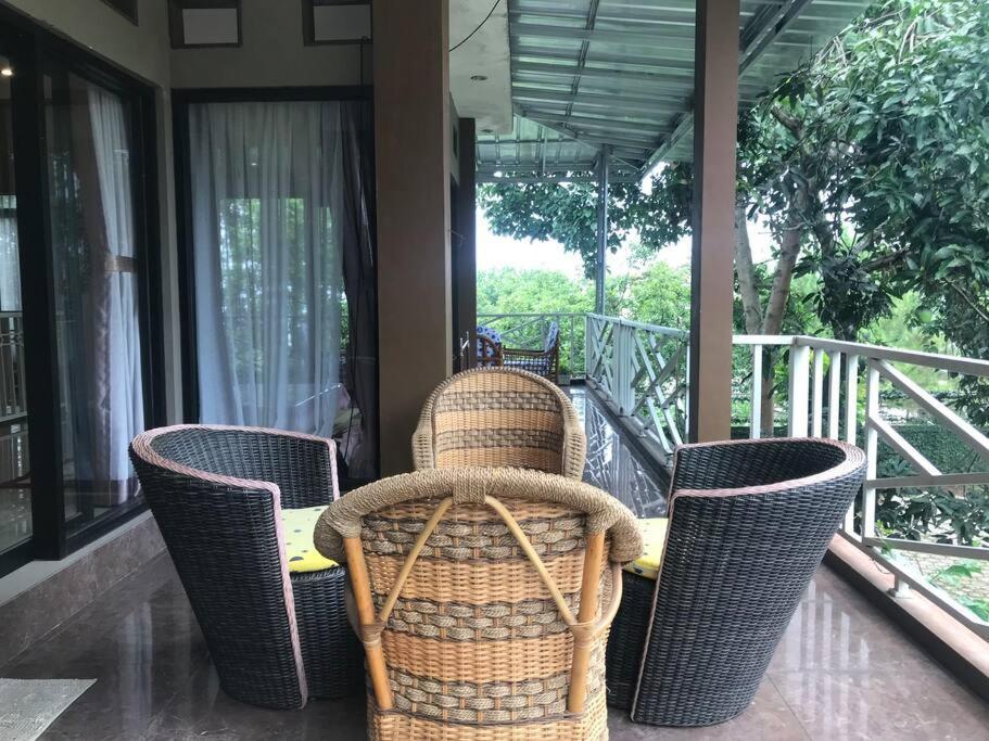 Villa Naumi Bandung Bagian luar foto