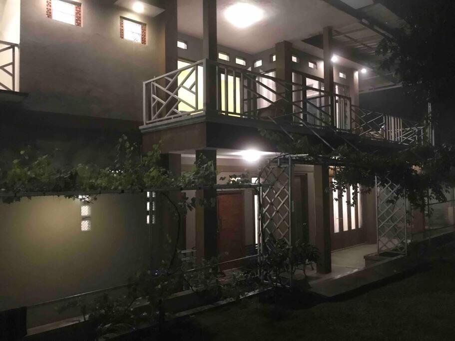 Villa Naumi Bandung Bagian luar foto