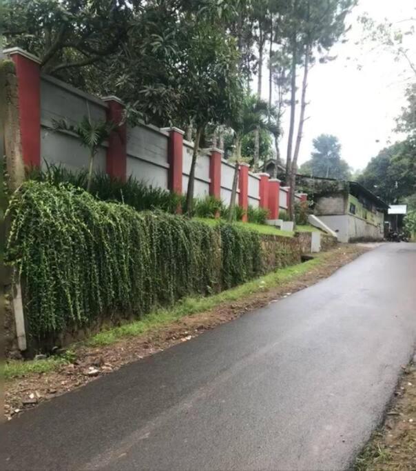 Villa Naumi Bandung Bagian luar foto